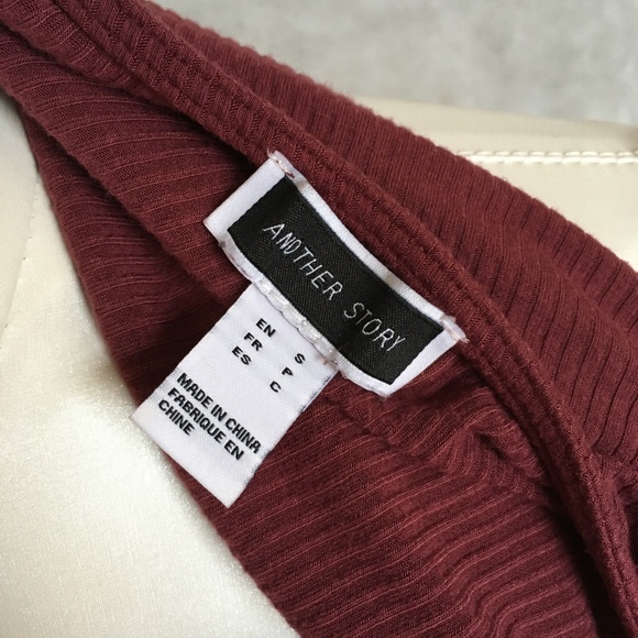 ~SOLD~ Another Story Cross Front Crop Top - Picture 4 of 4